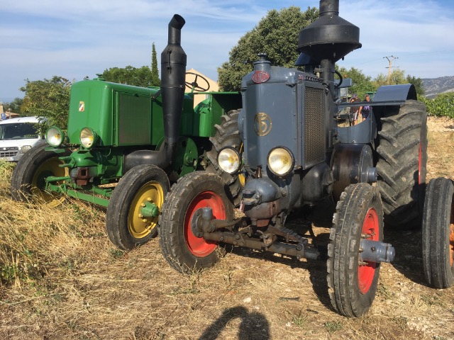 84 BEDOUIN les tracteurs anciens en action 1er Sept 2019 017xdk