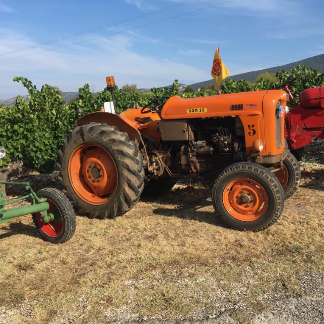 84 BEDOUIN les tracteurs anciens en action 1er Sept 2019 01eno8