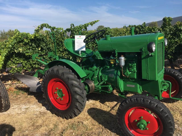 84 BEDOUIN les tracteurs anciens en action 1er Sept 2019 01hs9b