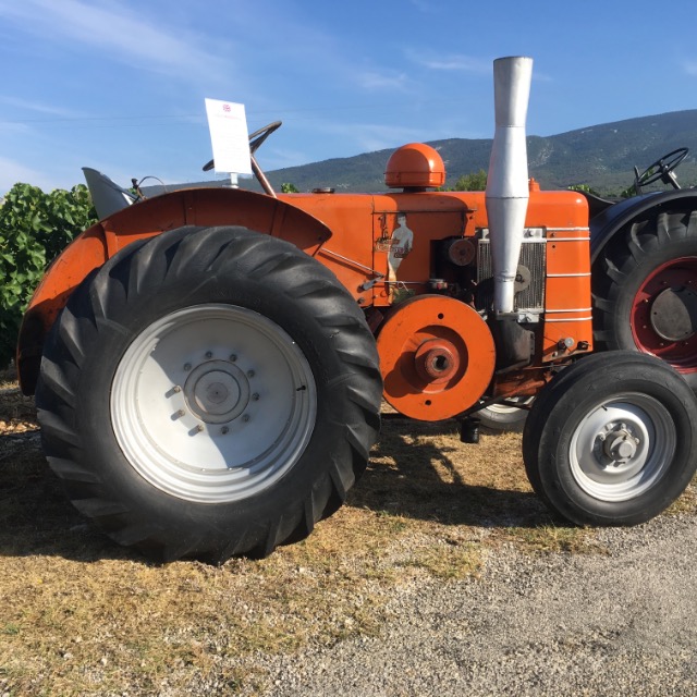 84 BEDOUIN les tracteurs anciens en action 1er Sept 2019 01i1xl