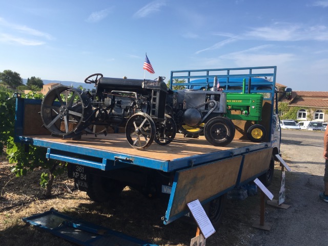 84 BEDOUIN les tracteurs anciens en action 1er Sept 2019 01lzhd