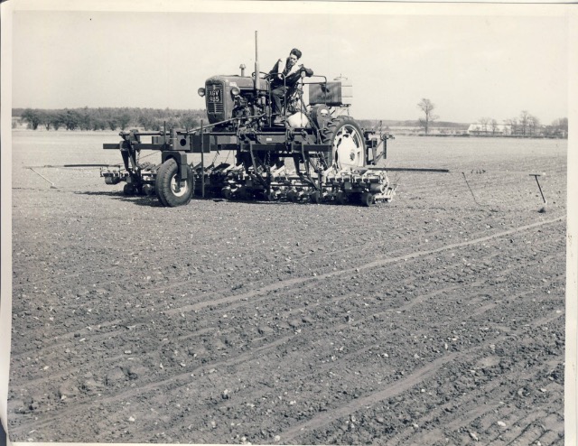 MASSEY-FERGUSON en documentations - Page 7 267uah