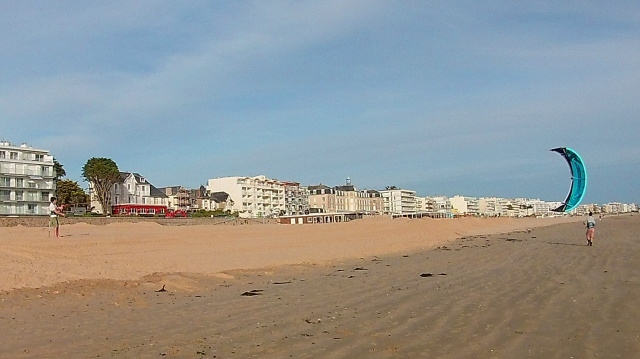 Vers l'estuaire de la Loire (Pornichet/LaBaule, St Brévin...) au fil du temps... - Page 36 12affv