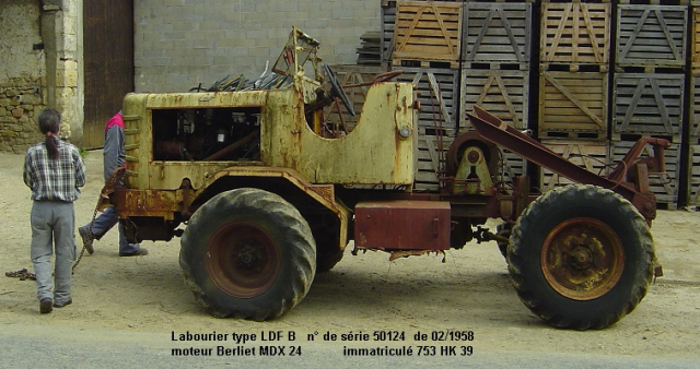 labourier - LABOURIER les camions et tracteurs - Page 11 25w24p1y