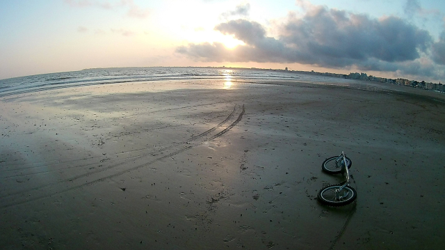 Vers l'estuaire de la Loire (Pornichet/LaBaule, St Brévin...) au fil du temps... - Page 20 17ta7o4e