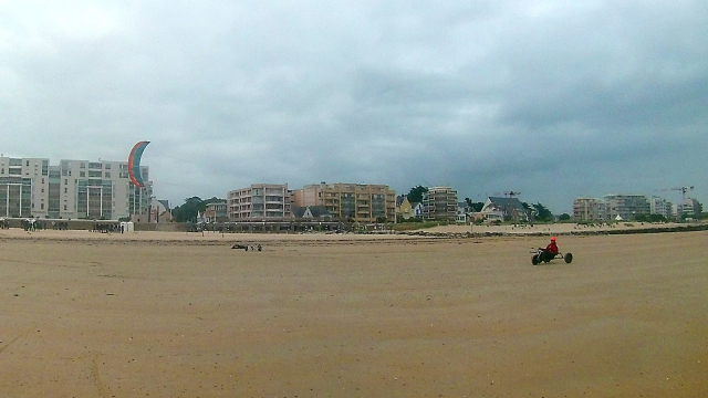 Vers l'estuaire de la Loire (Pornichet/LaBaule, St Brévin...) au fil du temps... - Page 21 10nvkdui