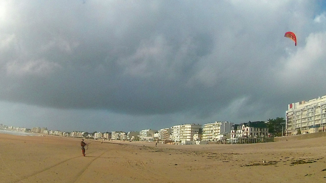 Vers l'estuaire de la Loire (Pornichet/LaBaule, St Brévin...) au fil du temps... - Page 23 081jkwhr