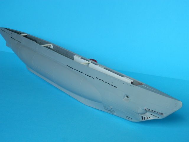 CV 707 VESIKKO. Spécial Navy 1/72. Ca avance. 131r64xl